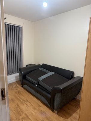 2 Bed Flat, -, B12 - Photo 1