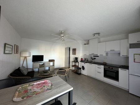 Location Appartement 2 pièces 44m² SETE 34200 - Photo 2