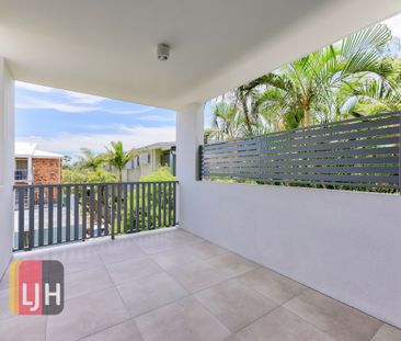 LUXURY TWO BEDROOM UNIT IN BOUTIQUE COMPLEX - Photo 5