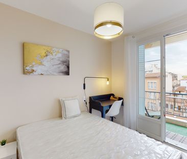 MATABIAU F Roommate 4 Bedrooms at Toulouse - Photo 3