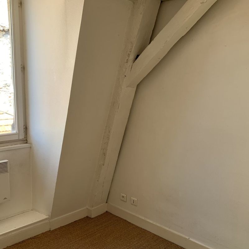 ARCHITECTURE BORDELAISE-1900 -APPARTEMENT À SAINT PIERRE - Photo 1