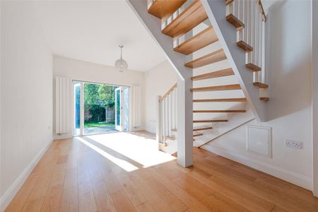 2 bedroom end of terrace house to rent - Photo 5