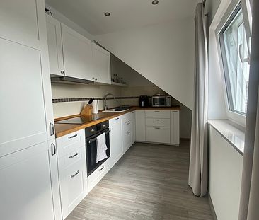 Neuwertige 4-Zimmer-Wohnung mit Balkon - Photo 2