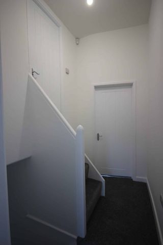 Kirkhall Lane - Photo 5