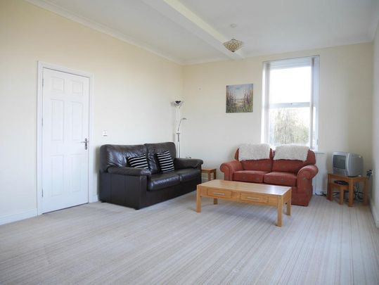 3 bedroom apartment to rent - Photo 1