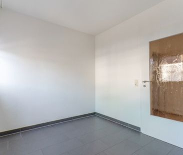 Renovierte ca. 85m² große 3-Zimmer-Wohnung mit Balkon in Südwest-Au... - Photo 1