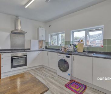1 bedroom in a house share to rent - Photo 6