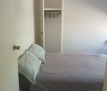 Rockingham - Photo 1