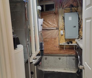 For Lease - 1548 Sarasota Crescent, Oshawa, Ontario - Photo 1