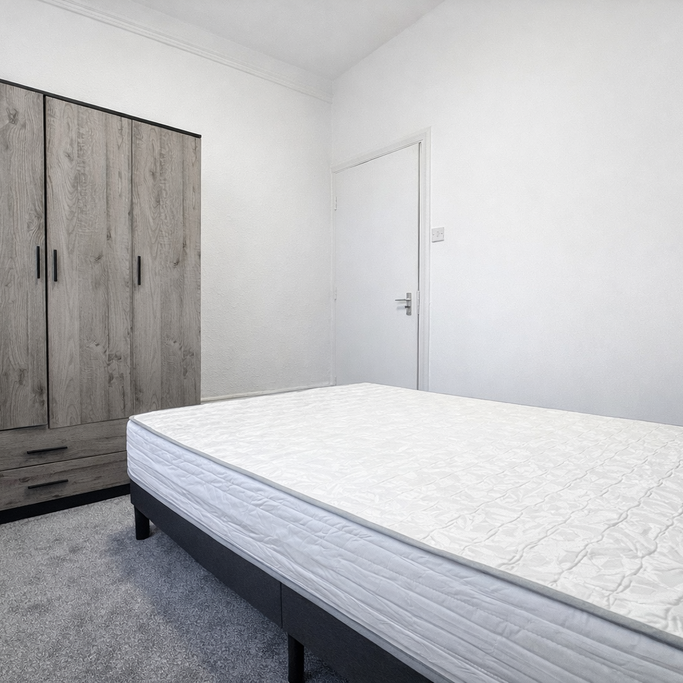 1 bedroom in a house share to rent - Photo 1