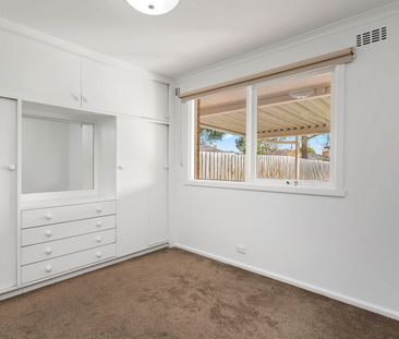 4 Bedroom Home in Quiet Court - Photo 3
