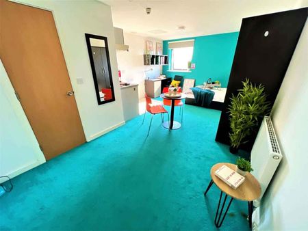 Premier Studio - Photo 3