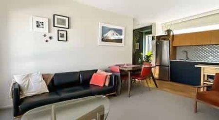 Modern apartment living in the heart of Kingsland! - Photo 5