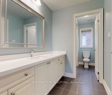 For Lease - 18 Love Court Unit# 3rd Floor Bedroom, Richmond Hill, O... - Photo 6