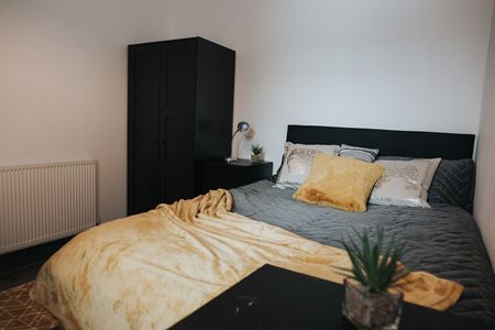 5 Bed Terraced House, Boswell Street, L8 - Photo 4