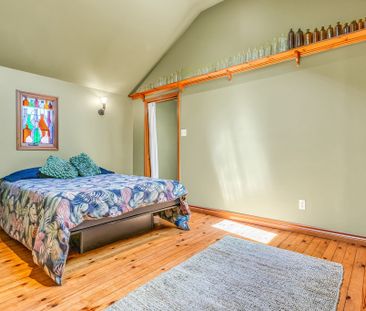 For Lease - 42 Forty First St Street, Toronto, Ontario - Photo 1