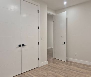 2715 201 St, Langley (Main Level) - Photo 1