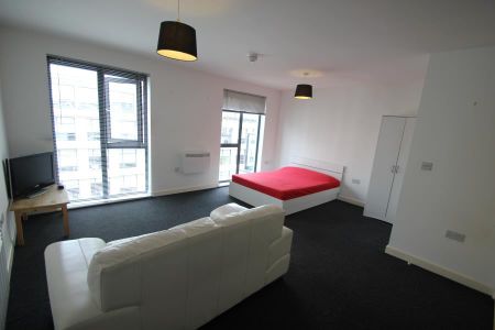 Studio to rent - Photo 4