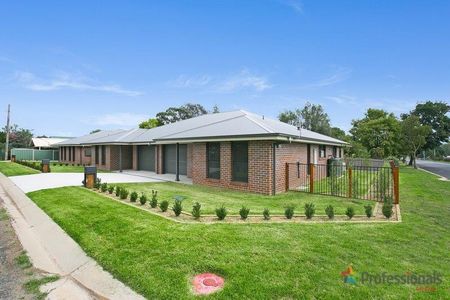 3/132 Douglas Street, Armidale NSW 2350 - Photo 4