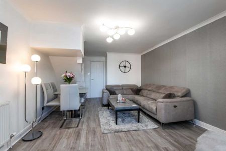 Price £895 pcm - Available Now - Unfurnished - Photo 3