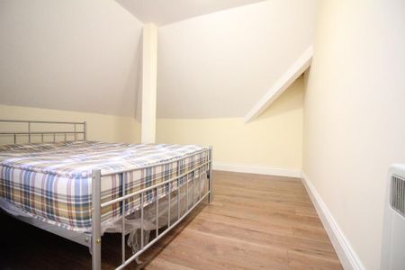 Bridge Road, Hounslow - Photo 2