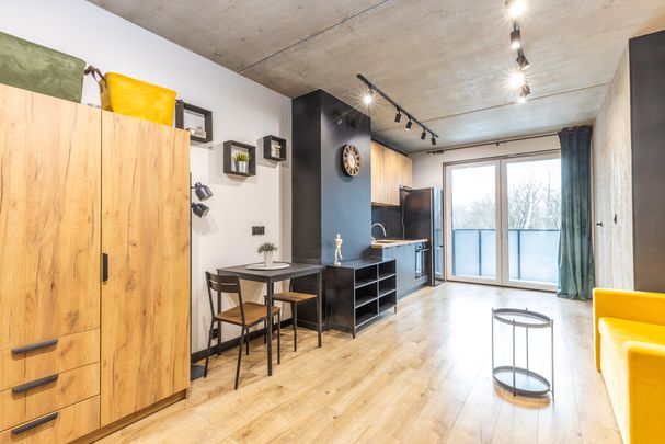 2 pokoje, wysoki standard, niski czynsz! - Zdjęcie 1