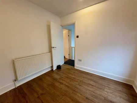 17 Glenvarlock Street, Belfast, BT5 5GS - Photo 5