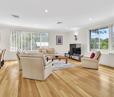 A Killarney Heights icon, family home in a prestige setting. - Photo 2