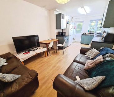 6 bedroom house to rent - Photo 1