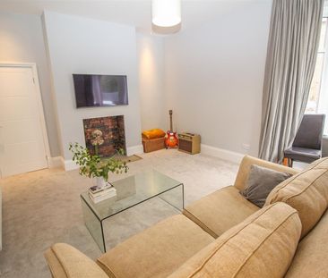 2 Bedroom Flat - Ground Floor - Photo 1