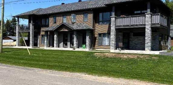 Logement 4 1/2 à Saint-Ambroise - Photo 2