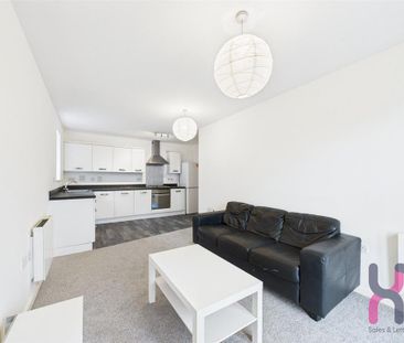 2 bedroom flat to rent - Photo 3