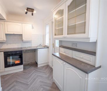 2 bedroom end of terrace house to rent - Photo 6
