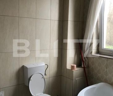 Apartament 4 camere, 70 mp, 2 locuri de parcare, zona Hotel Premier - Fotografie 1