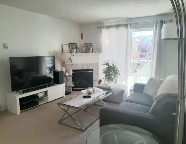 Furnished 2 bed/2 bath Condo in Somerset - November 1st or Sooner | 2000 Somervale Court Southwest, Calgary - Photo 1