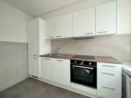 Charmant appartement de 2.5 pièces avec un balcon - Photo 4