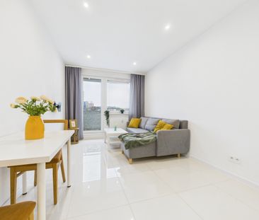 Jasna kawalerka w zielonej części Katowic - Zdjęcie 6