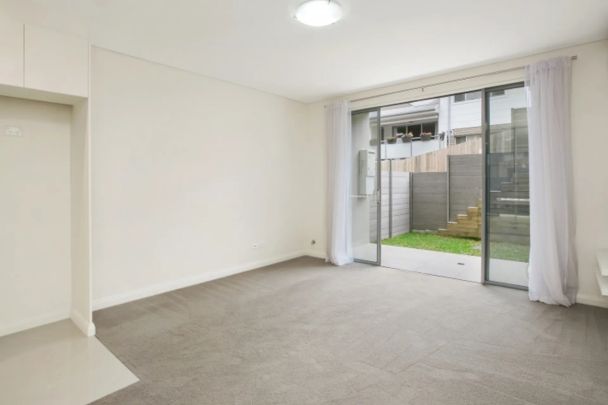 Ground Floor Studio in the Heart of Brookvale – Furnished - Photo 1