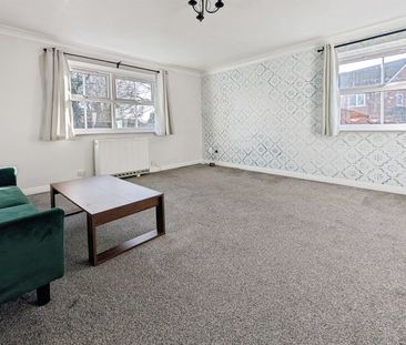 Chelveston Crescent, SO16 - Photo 2