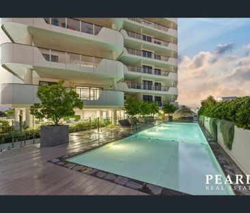 Luxury Living! - Photo 6