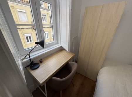 Rua Vítor Bastos, Lisbon, Lisbon 1070 - Photo 2