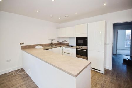 2 bedroom apartment to rent - Photo 4