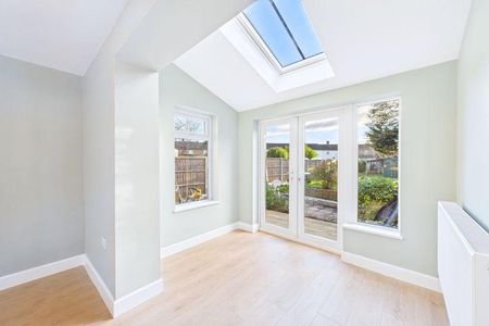 3 bedroom terraced house to rent - Photo 2