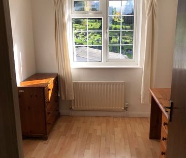 3 Bed Semi-Detached House, Crawley Green Road, LU2 - Photo 4