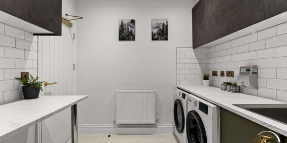 Park Street Room 6 - Photo 3