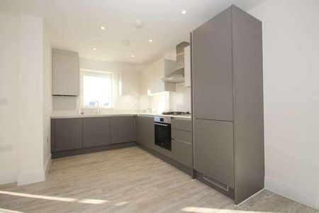 Hurley Drive, Bracknell, RG12 - Photo 4