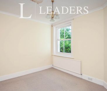 2 bedroom apartment to rent Wilmington Square, Eastbourne, BN21 - Photo 3
