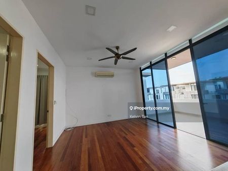 16 Sierra, Puchong - Photo 2