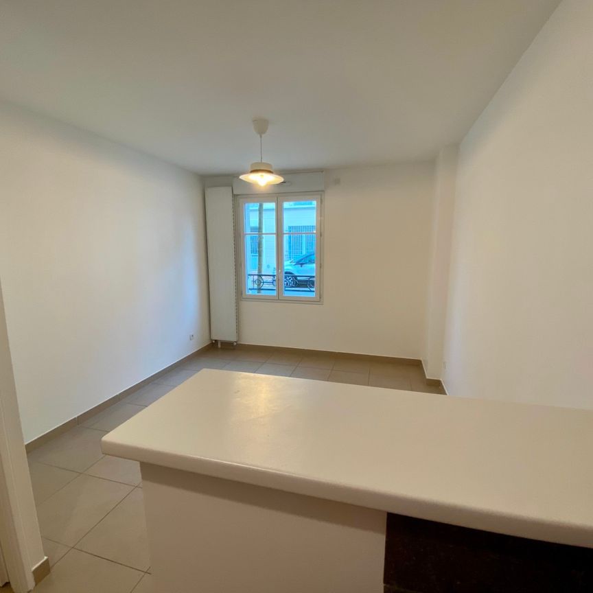 Location Appartement 2 pièces 36m² ST MAUR DES FOSSES 94100 - Photo 1