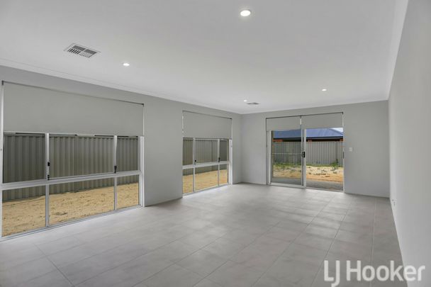 Move Into Modern Comfort � Beautiful 4x2 Family Home in South Yunderup! - Photo 1